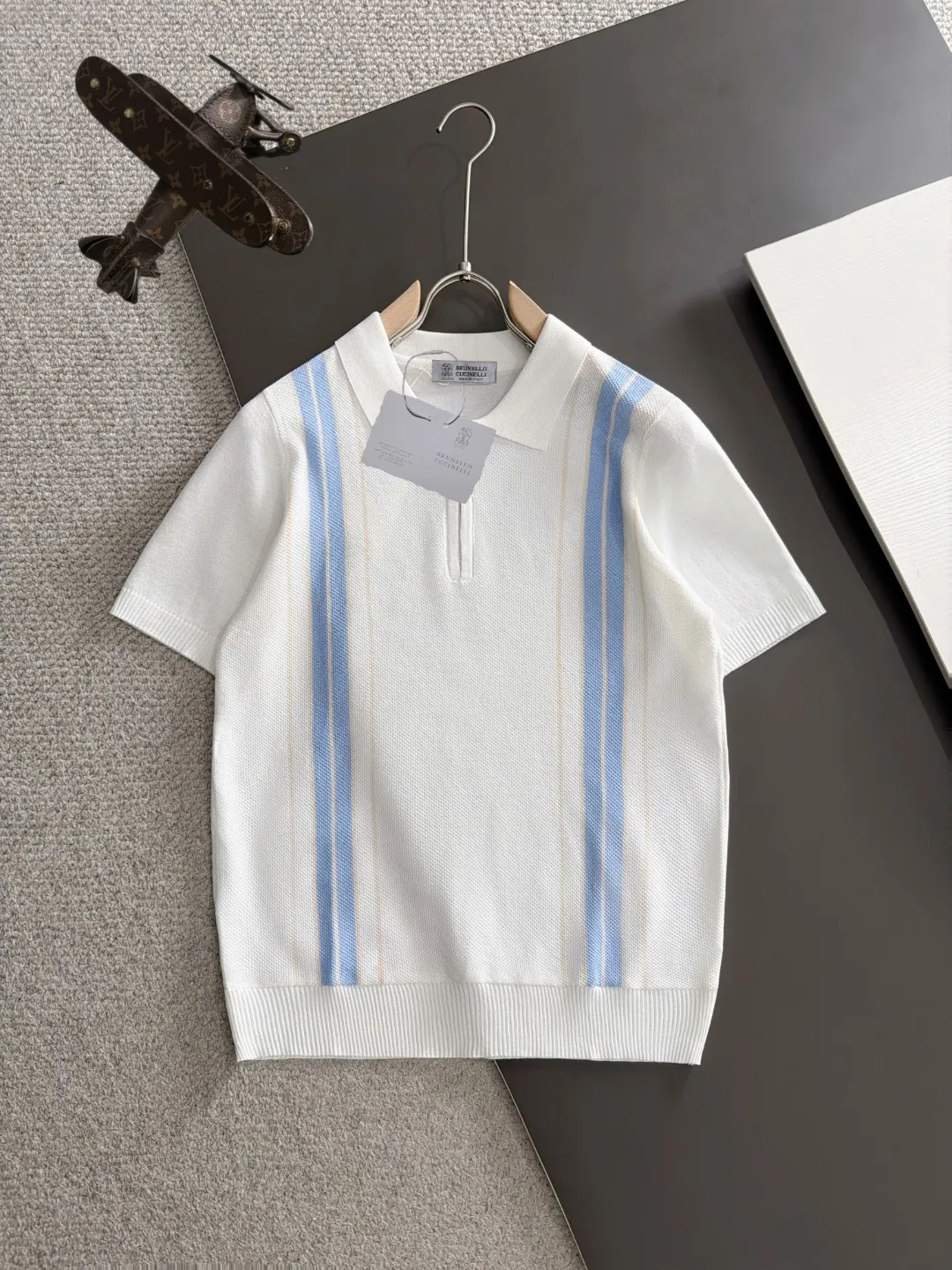 Next day shipment High Quality BC 2026 Summer New Arrival men's short-sleeved T-shirt Made of combed cotton yarn knitted cotton fabric, pure cotton high-weight special yarn, it feels full of weight when weighed, and the upper body is more textured than ordinary T-shirts. This texture can cope with the weather easily and is suitable for both hot and cold! The pattern on the chest adopts three-dimensional embroidery technology, and is perfectly produced stitch by stitch with reference to the original version! Loose fit design, looks noble. Size: M to XXXL
